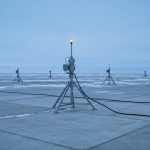 Seismometer-Messnetz auf arktischer Ebene in Saskatchewan für Ambient Noise Tomography Survey