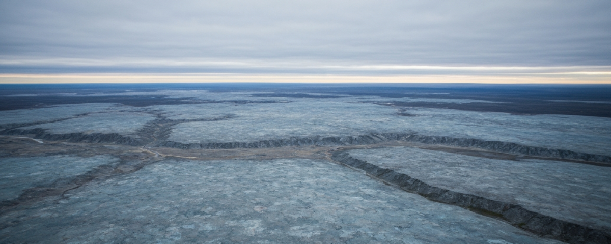 Arktische Tundra-Landschaft im Thelon Basin, Nunavut – geologisches Erkundungsgebiet